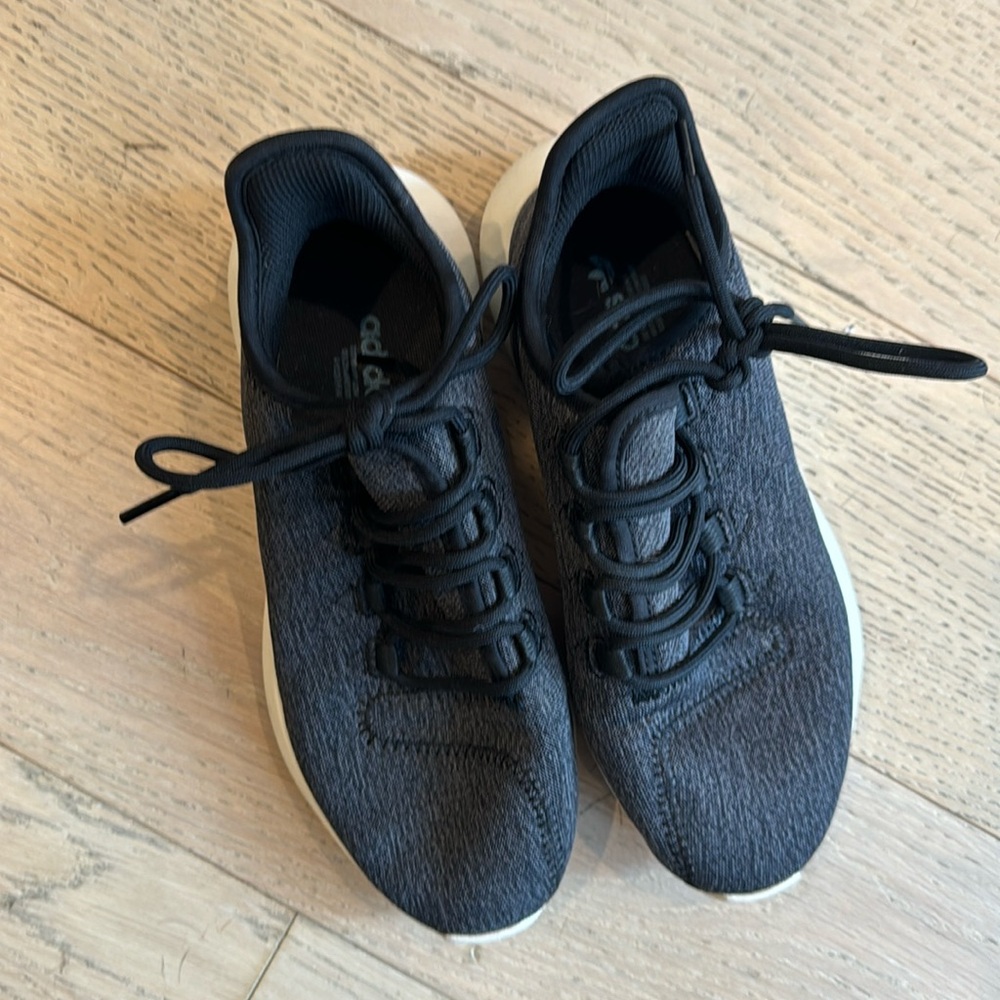 Adidas original sneakers 5.5